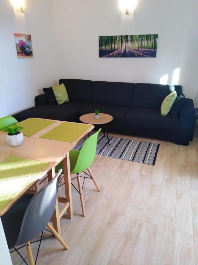 Sunny Day Apartments Tribalj 外观 照片